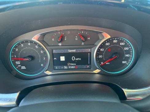 Used 2023 Chevrolet Traverse RS image 22