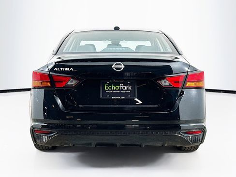 Used 2025 Nissan Altima 2.5 SV image 7