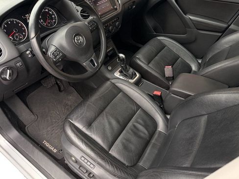 Used 2017 Volkswagen Tiguan Sport image 13