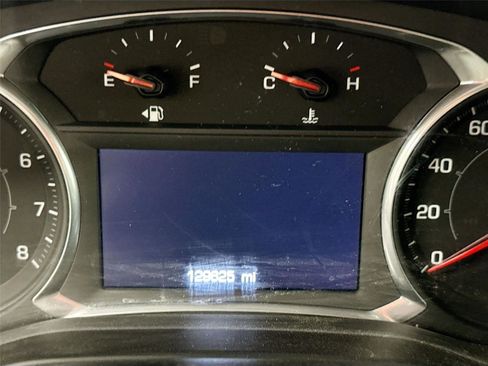 Used 2017 GMC Acadia SLE image 3