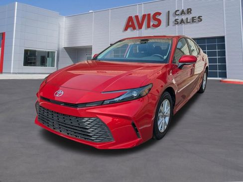 Used 2025 Toyota Camry LE FWD image 1