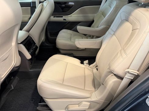 Used 2023 Lincoln Aviator Reserve w/ Equipment Group 201A image 27