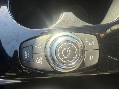 Used 2019 INFINITI QX30 AWD w/ Cargo Package image 22