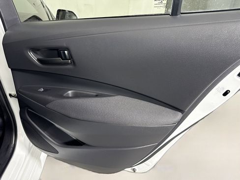 Used 2025 Toyota Corolla LE image 27