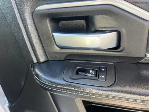 Used 2025 RAM 2500 Big Horn AWD/4WD image 19