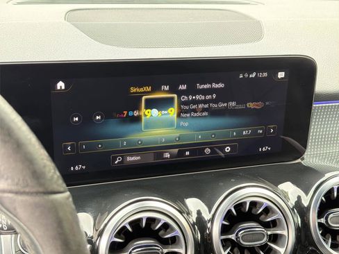Used 2022 Mercedes-Benz GLB 250 image 17