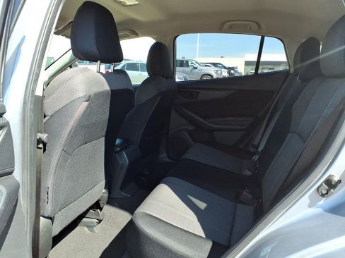 Used 2018 Subaru Crosstrek 2.0i AWD/4WD image 9