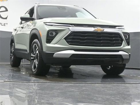 New 2026 Chevrolet TrailBlazer LT w/ Convenience Package image 3