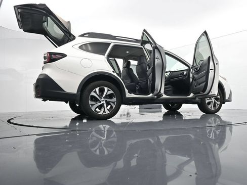 Used 2022 Subaru Outback Limited w/ Popular Package #2 AWD/4WD image 41