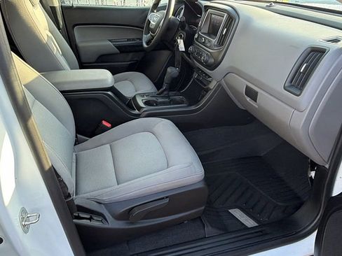 Used 2020 GMC Canyon 2WD Crew Cab w/ Convenience Package image 16