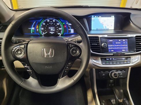 Used 2015 Honda Accord Touring image 22