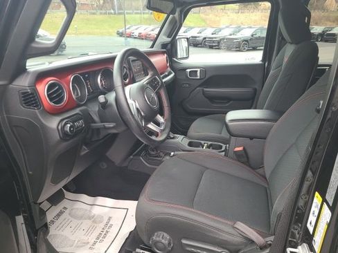 Used 2019 Jeep Wrangler Unlimited Rubicon w/ Safety Group image 10