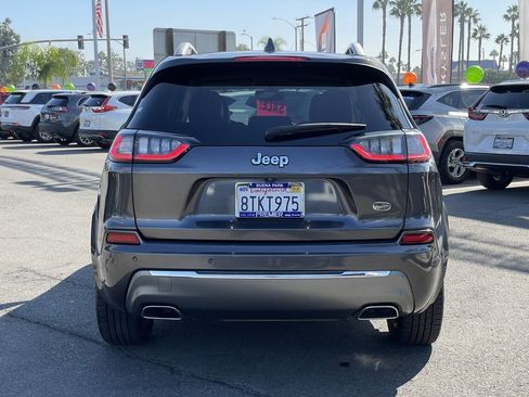 Certified 2019 Jeep Cherokee Overland image 6