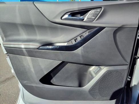 Certified 2025 Chevrolet Equinox RS w/ Convenience Package III image 14