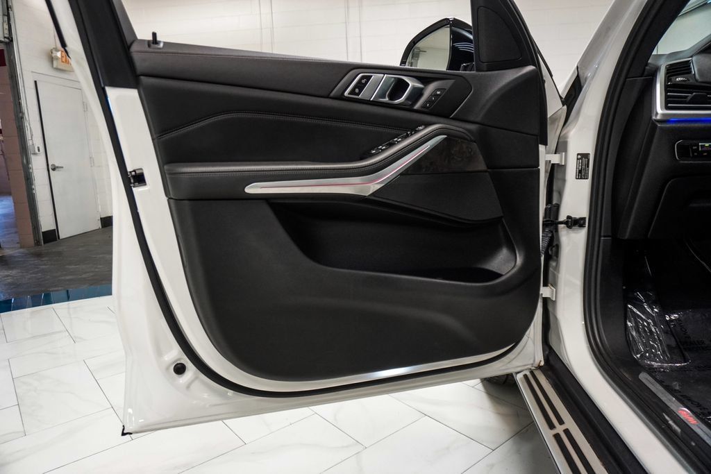 Used 2023 BMW X5 sDrive40i RWD image 21