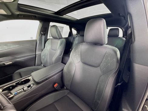 New 2026 Lexus RX 450h AWD w/ Convenience Package image 11