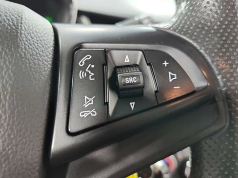 Used 2017 Chevrolet Trax LS AWD/4WD image 23