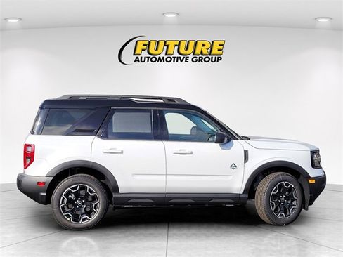 New 2025 Ford Bronco Sport Outer Banks image 8
