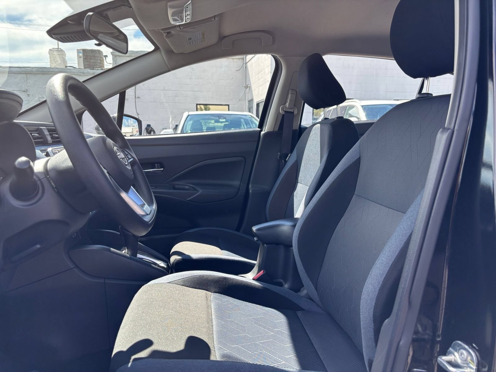 Used 2025 Nissan Versa SV FWD image 24
