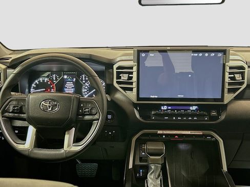 Used 2025 Toyota Tundra SR5 w/ SR5 Premium Package AWD/4WD image 19