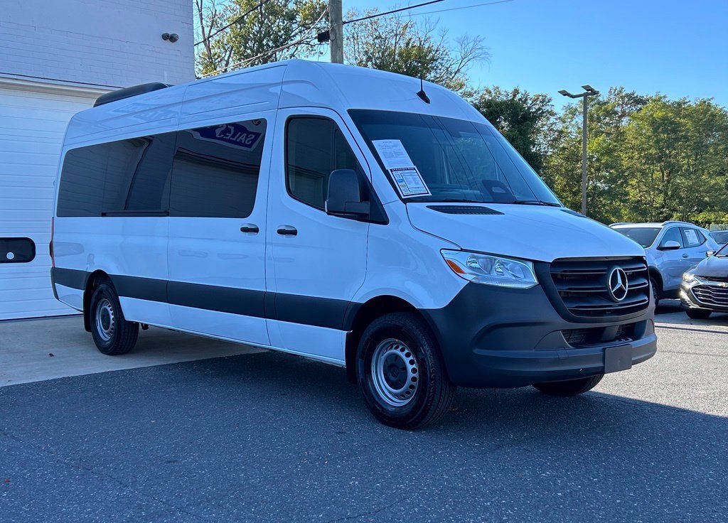Used 2025 Mercedes-Benz Sprinter 2500 image 1