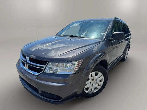 Used 2017 Dodge Journey SE FWD image 1