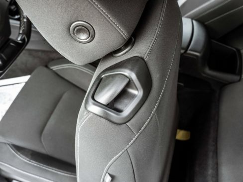 Used 2021 Chevrolet Camaro LT w/ RS Package image 25