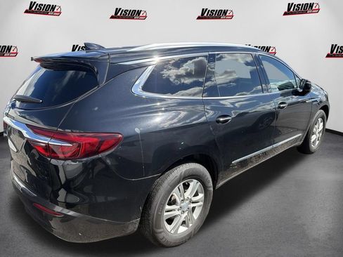 Used 2021 Buick Enclave Essence w/ Sound and Sites Package AWD/4WD image 3