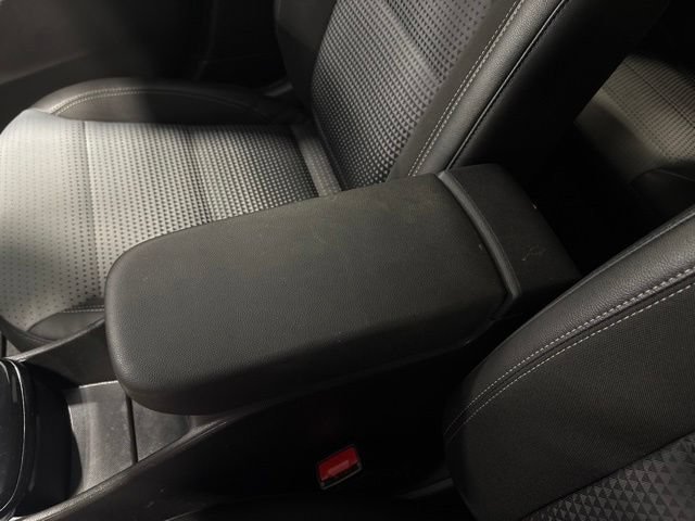 Used 2025 Chevrolet Trax LT FWD image 23