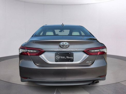 Used 2023 Toyota Camry XLE FWD image 4