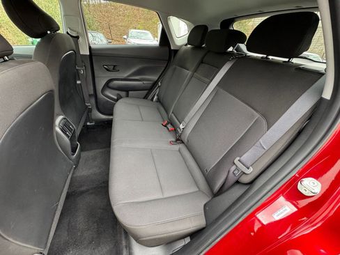 Used 2025 Hyundai Kona SEL image 33