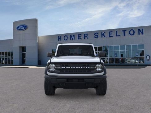 New 2025 Ford Bronco 4-Door image 6