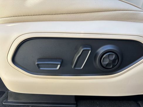 New 2025 Jeep Grand Cherokee L Limited w/ Trailer Tow Package image 21