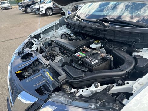 Used 2019 Nissan Rogue SV AWD/4WD image 42