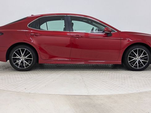 Used 2023 Toyota Camry SE image 8