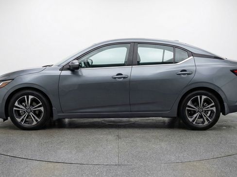 Used 2025 Nissan Sentra SV FWD image 5
