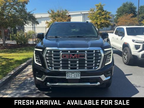 Used 2025 GMC Yukon XL Denali w/ Sun & Power Step Package AWD/4WD image 16