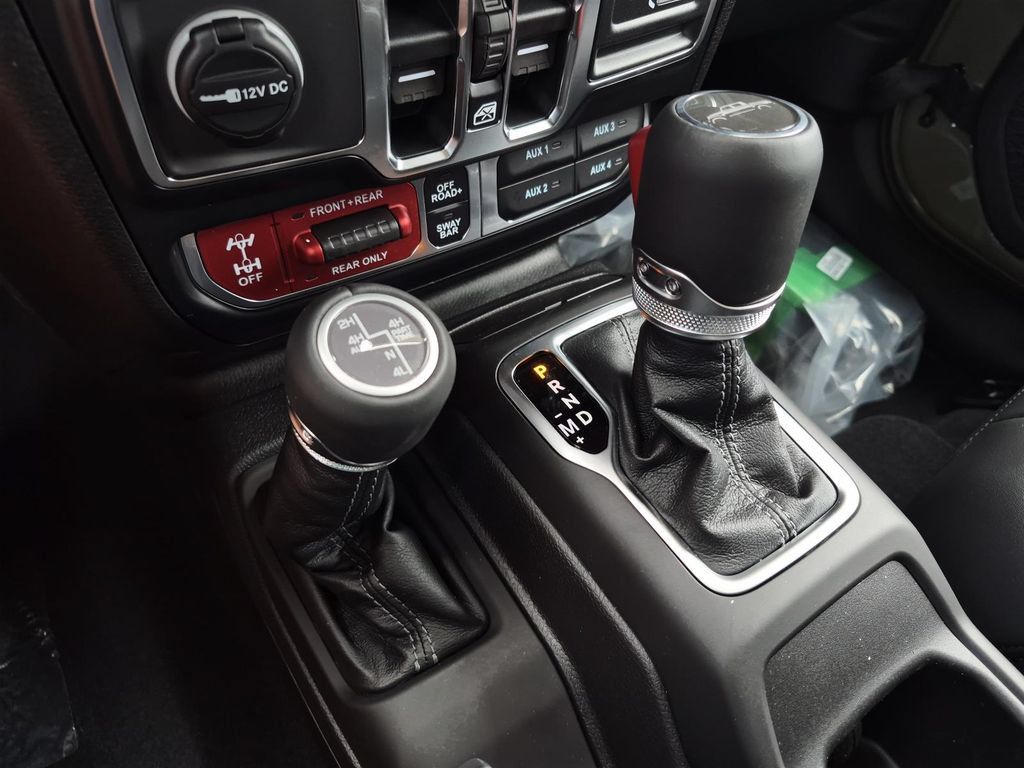 New 2026 Jeep Gladiator Rubicon AWD/4WD image 24