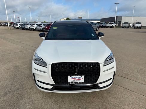 Used 2023 Lincoln Corsair Reserve w/ Equipment Group 201A AWD/4WD image 2