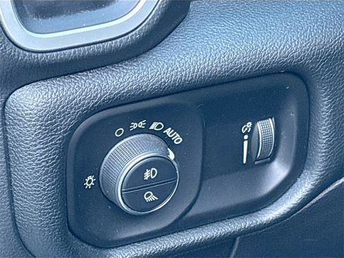 Used 2022 RAM 1500 Lone Star image 10