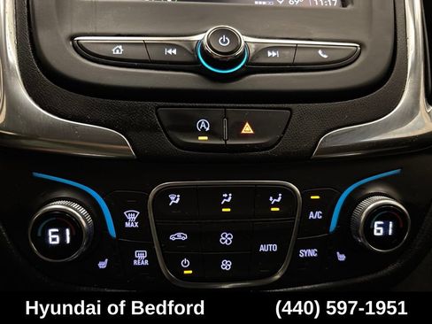 Used 2022 Chevrolet Equinox LT FWD image 22