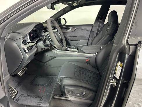 New 2026 Audi RS Q8 performance image 9