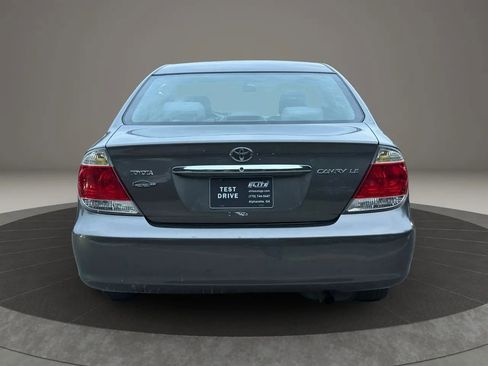 Used 2005 Toyota Camry LE image 5