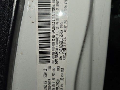 Used 2014 Jeep Wrangler Unlimited Sahara image 4