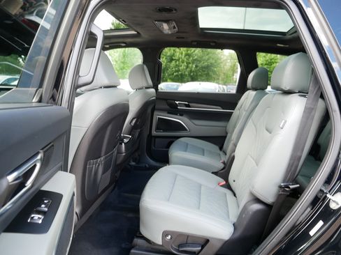 Certified 2024 Kia Telluride SX Prestige X-Line AWD/4WD image 36