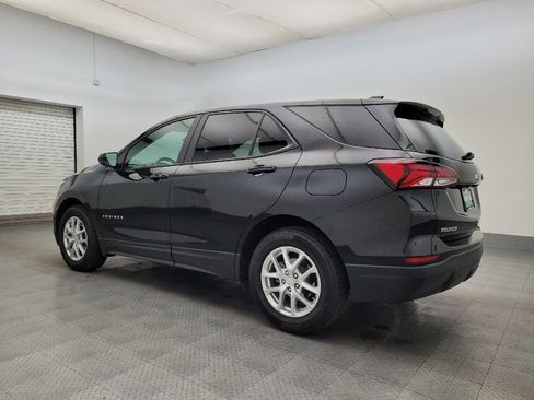 Used 2024 Chevrolet Equinox LS w/ LS Convenience Package image 3