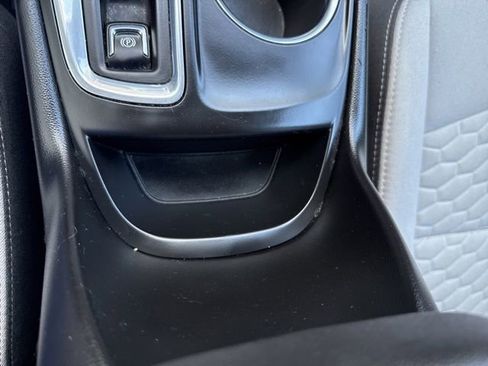 Used 2020 Chevrolet Equinox LS w/ LS Convenience Package AWD/4WD image 28