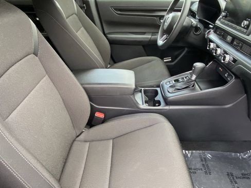 Used 2025 Honda CR-V LX image 16