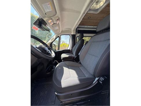 Used 2024 RAM ProMaster 1500 w/ Safety Group FWD image 10