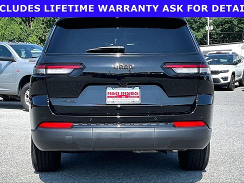 Used 2023 Jeep Grand Cherokee L Laredo AWD/4WD image 4